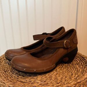 Merrell Brown Leather Mules with Strap - 7
